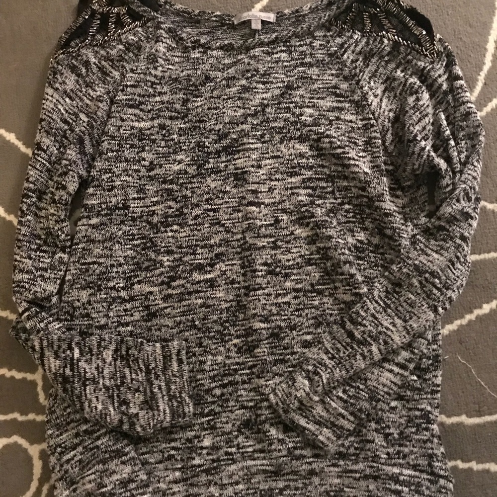 Black and white long sleeve
